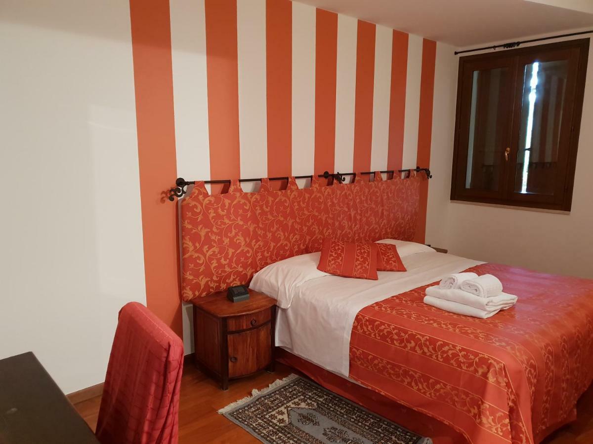Locanda Da Vittorio Manerba del Garda Exterior foto